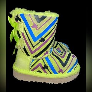 UGG Australia Toddler Bailey Bow II Galactic Print  Boots  Size 6